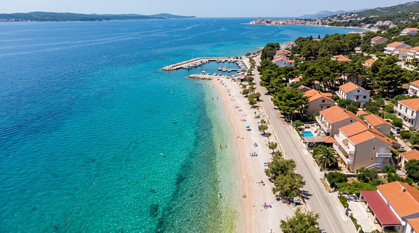 Kombi prevoz Novi Sad → Sveti Petar na Moru — Plaže uz Pašmanski kanal i Tustica: duga šljunkovita plaža i lučica
